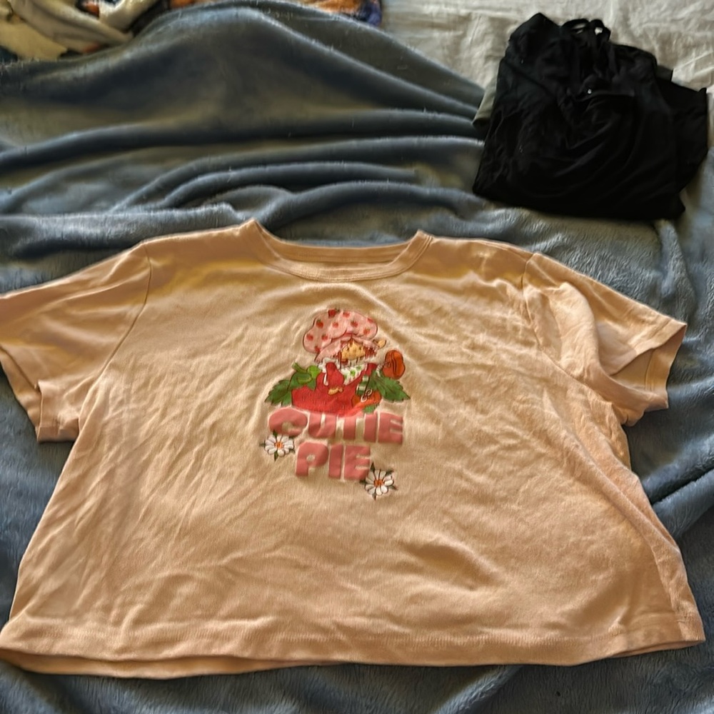 Strawberry shortcut cutie pie crop top